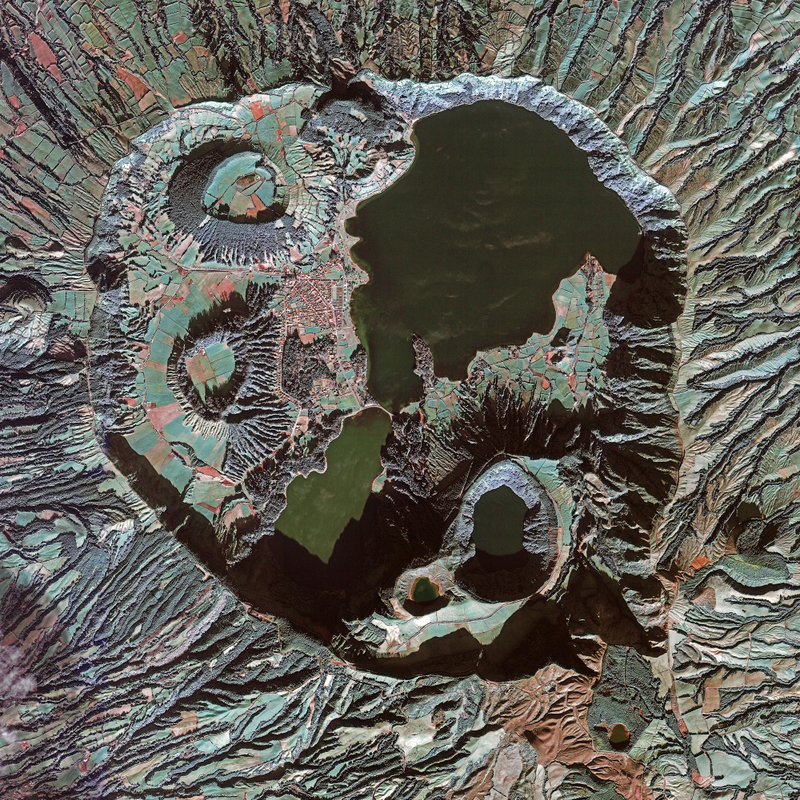Illustration for article titled Living on an Extinct Volcano Looks Amazing From Space